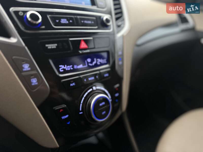 Позашляховик / Кросовер Hyundai Santa FE 2017 в Коломиї