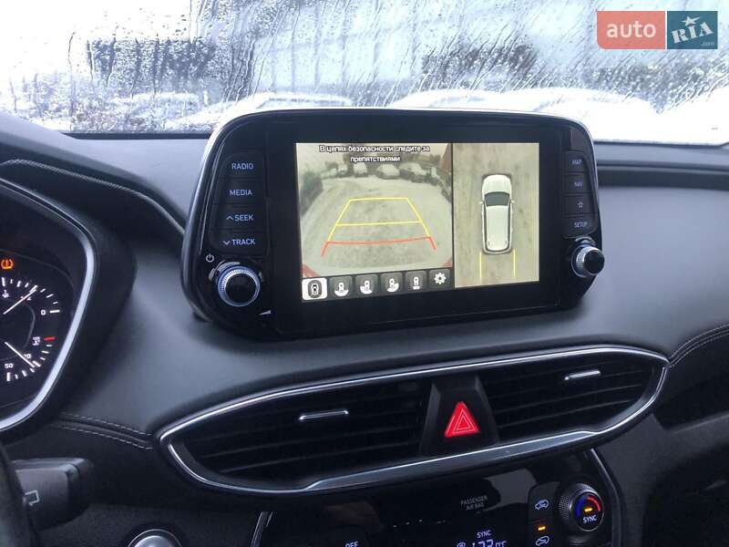 Внедорожник / Кроссовер Hyundai Santa FE 2020 в Полтаве