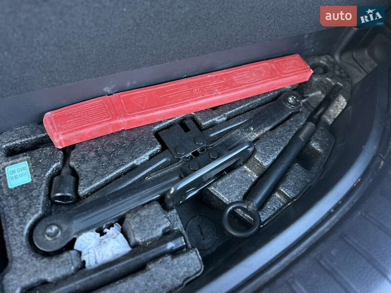 Позашляховик / Кросовер Hyundai Santa FE 2017 в Коломиї