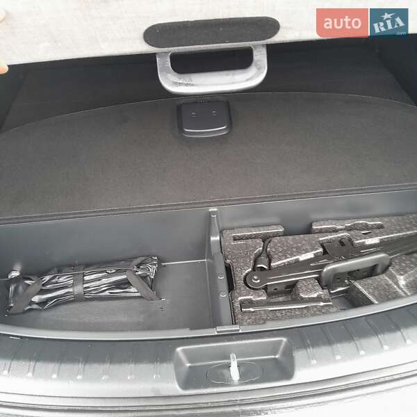 Позашляховик / Кросовер Hyundai Santa FE 2015 в Бердичеві фото 10 Позашляховик / Кросовер Hyundai Santa FE 2015 в Бердичеві