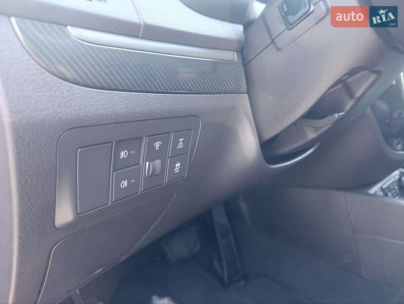 Позашляховик / Кросовер Hyundai Santa FE 2011 в Чернівцях фото 36 Позашляховик / Кросовер Hyundai Santa FE 2011 в Чернівцях