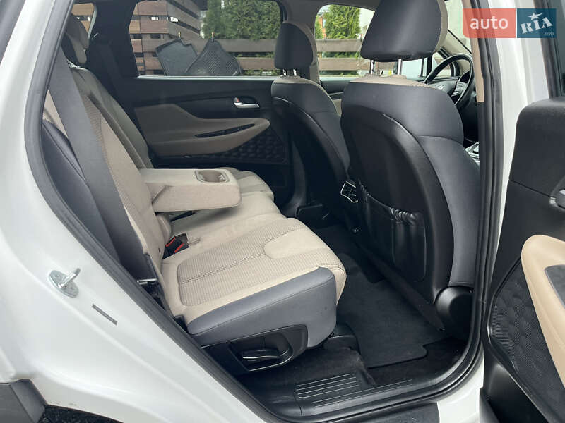 Внедорожник / Кроссовер Hyundai Santa FE 2023 в Львове