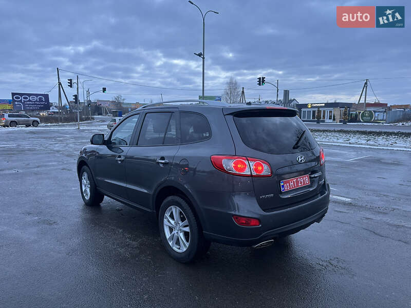 Внедорожник / Кроссовер Hyundai Santa FE 2010 в Луцке