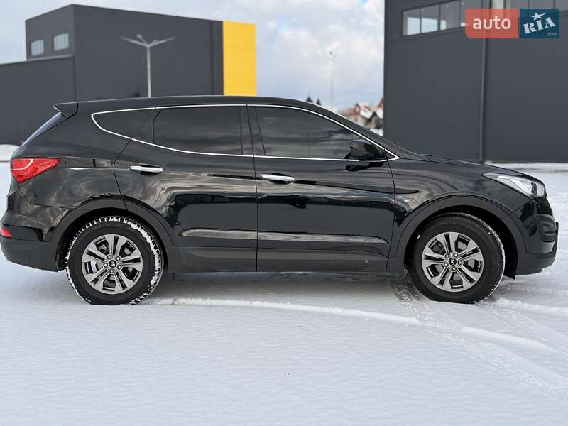 Позашляховик / Кросовер Hyundai Santa FE 2015 в Львові