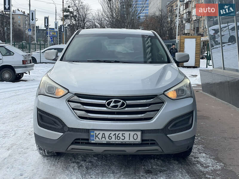 Внедорожник / Кроссовер Hyundai Santa FE 2015 в Киеве