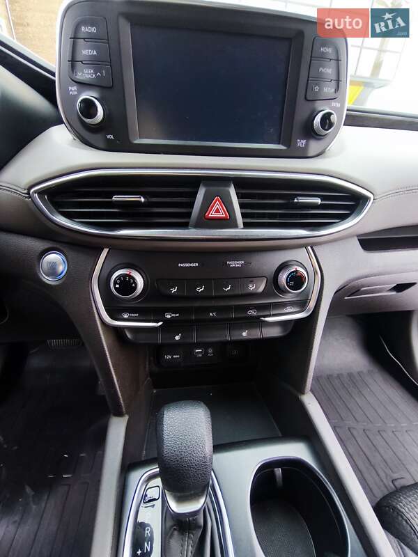 Позашляховик / Кросовер Hyundai Santa FE 2020 в Харкові