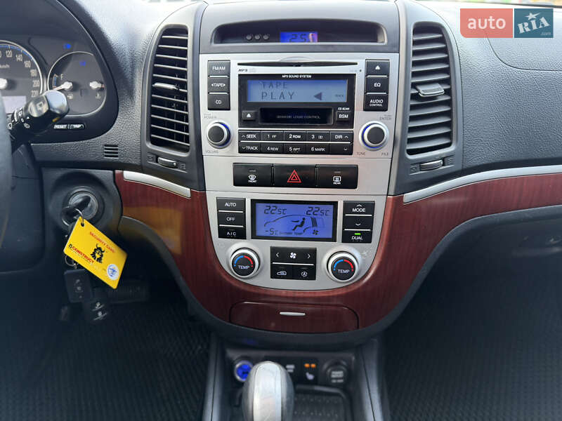 Внедорожник / Кроссовер Hyundai Santa FE 2008 в Ровно