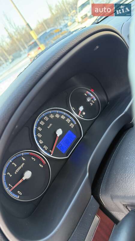 Внедорожник / Кроссовер Hyundai Santa FE 2008 в Киеве фото 30 Внедорожник / Кроссовер Hyundai Santa FE 2008 в Киеве