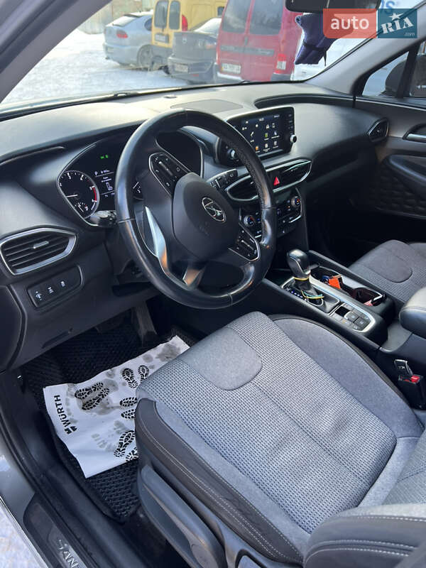 Внедорожник / Кроссовер Hyundai Santa FE 2018 в Киеве фото 9 Внедорожник / Кроссовер Hyundai Santa FE 2018 в Киеве