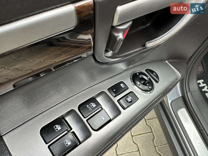 Позашляховик / Кросовер Hyundai Santa FE 2012 в Одесі