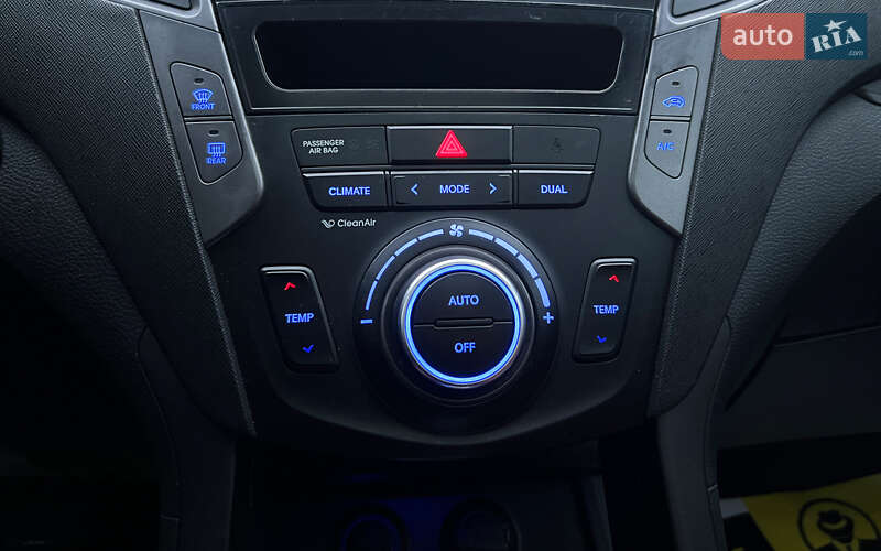 Внедорожник / Кроссовер Hyundai Santa FE 2013 в Львове