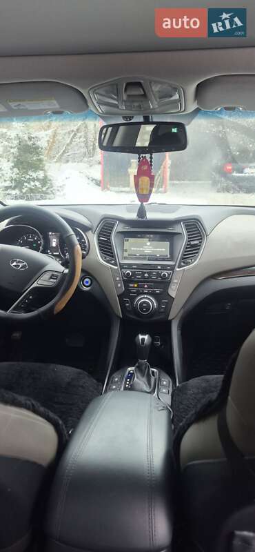 Внедорожник / Кроссовер Hyundai Santa FE 2016 в Хмельницком
