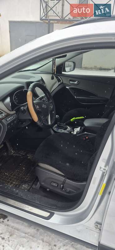 Внедорожник / Кроссовер Hyundai Santa FE 2016 в Хмельницком