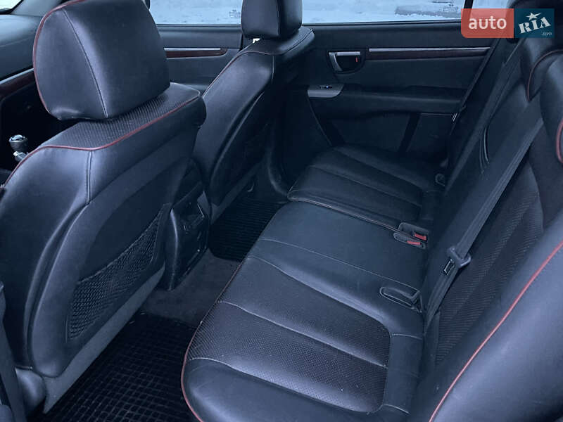 Внедорожник / Кроссовер Hyundai Santa FE 2009 в Мукачево