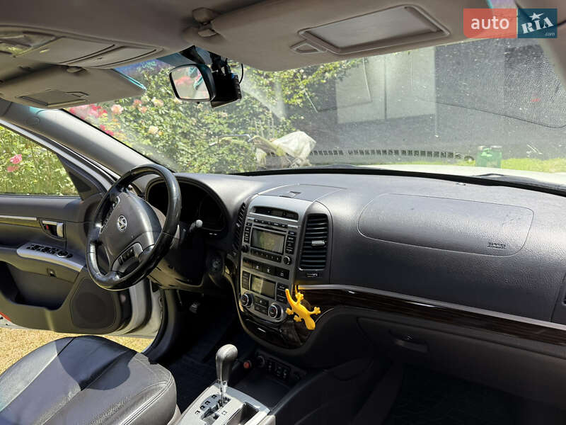 Внедорожник / Кроссовер Hyundai Santa FE 2010 в Снятине