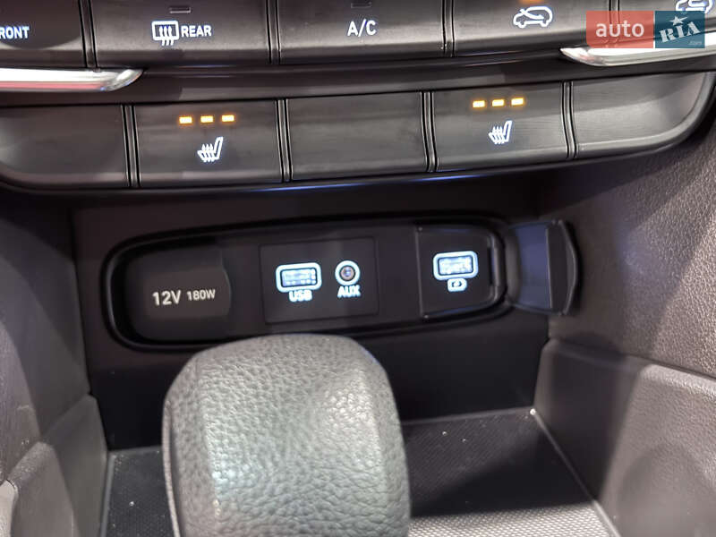 Внедорожник / Кроссовер Hyundai Santa FE 2019 в Одессе