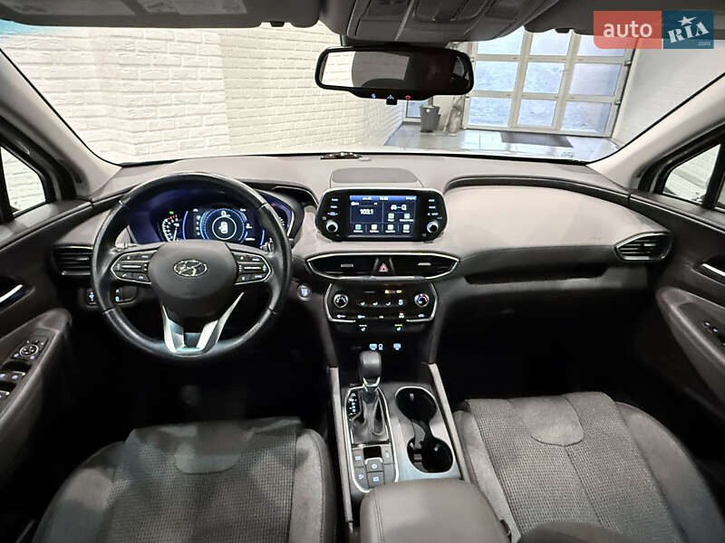 Внедорожник / Кроссовер Hyundai Santa FE 2019 в Одессе