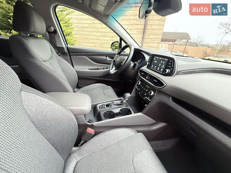 Внедорожник / Кроссовер Hyundai Santa FE 2019 в Одессе