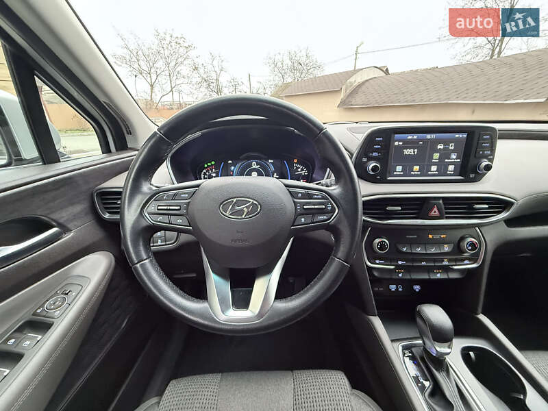 Внедорожник / Кроссовер Hyundai Santa FE 2019 в Одессе