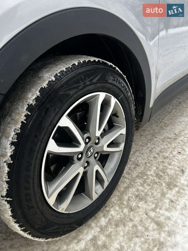 Внедорожник / Кроссовер Hyundai Santa FE 2013 в Житомире фото 7 Внедорожник / Кроссовер Hyundai Santa FE 2013 в Житомире