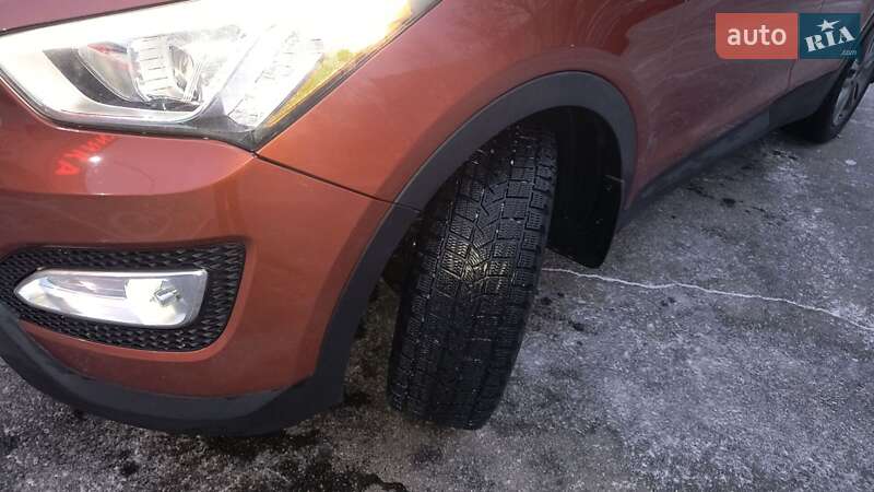 Внедорожник / Кроссовер Hyundai Santa FE 2013 в Днепре
