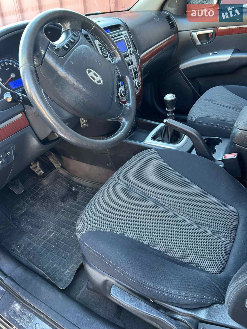 2010 Hyundai Santa Fe - мініатюра 19