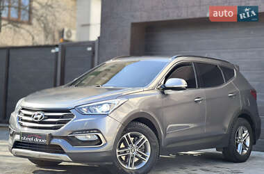 Позашляховик / Кросовер Hyundai Santa FE 2016 в Миколаєві