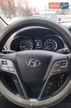 Внедорожник / Кроссовер Hyundai Santa FE 2017 в Киеве