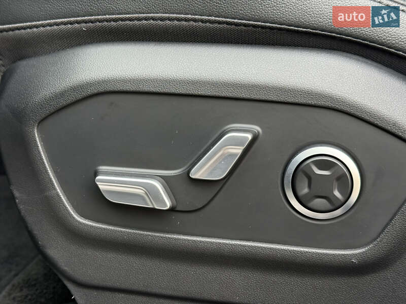 Внедорожник / Кроссовер Hyundai Santa FE 2024 в Киеве