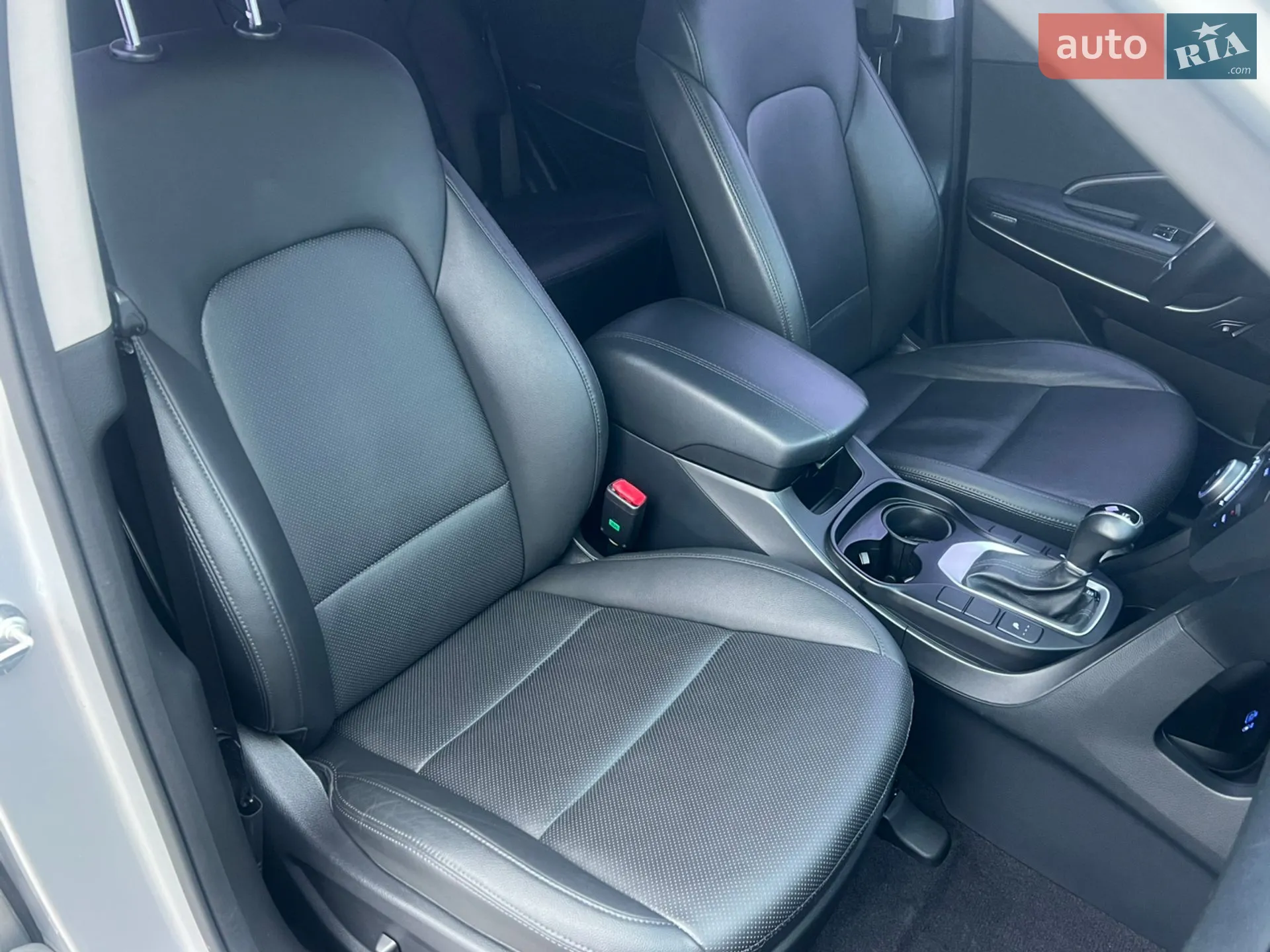 2016 Hyundai Santa Fe - мініатюра 40