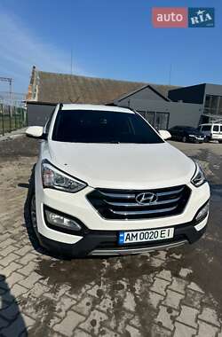 Позашляховик / Кросовер Hyundai Santa FE 2014 в Звягелі