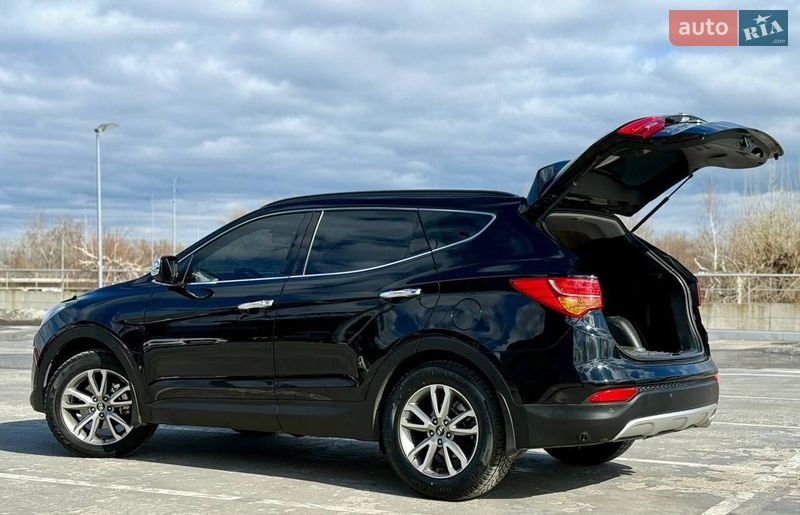 Внедорожник / Кроссовер Hyundai Santa FE 2013 в Киеве