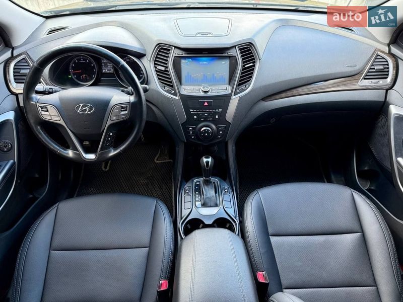 Внедорожник / Кроссовер Hyundai Santa FE 2013 в Киеве