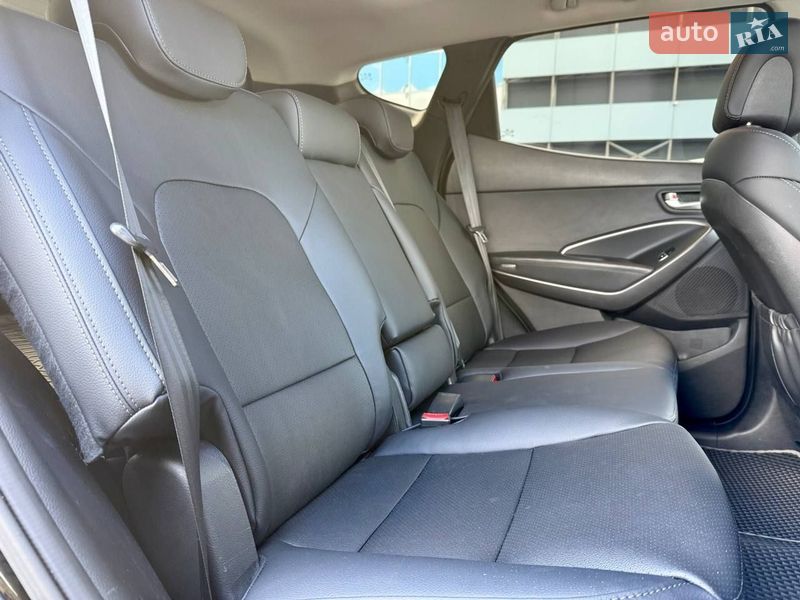 Внедорожник / Кроссовер Hyundai Santa FE 2013 в Киеве