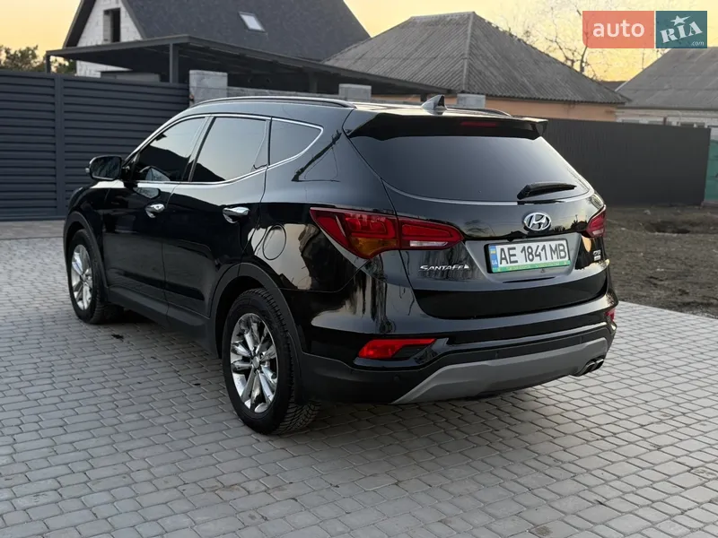 Hyundai Santa FE 2017 VIN KMHSU81XDHU806988 фото оголошення 4 з 48