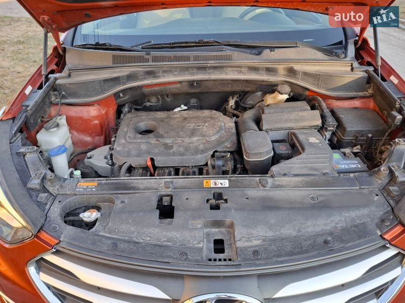 Внедорожник / Кроссовер Hyundai Santa FE 2016 в Киеве