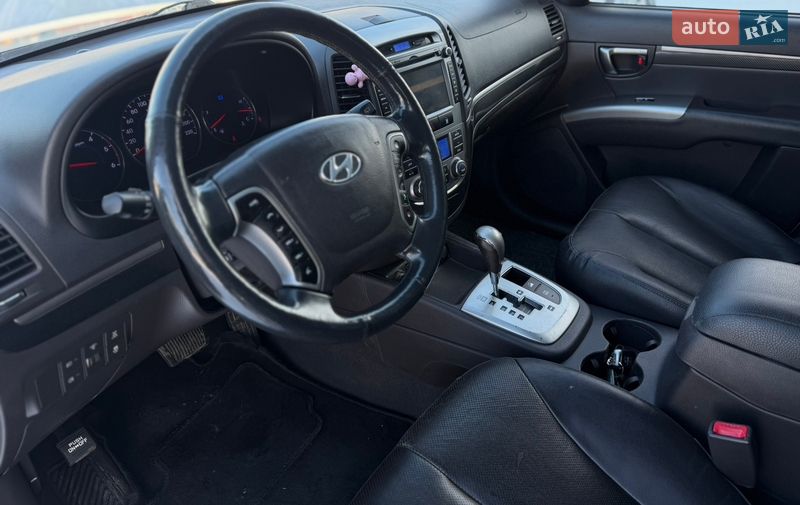 Внедорожник / Кроссовер Hyundai Santa FE 2012 в Луцке