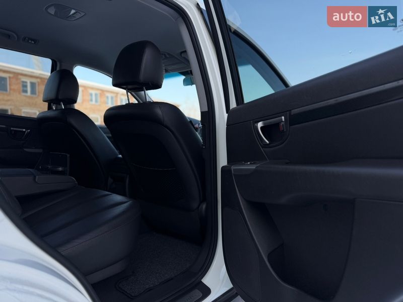 Внедорожник / Кроссовер Hyundai Santa FE 2012 в Луцке