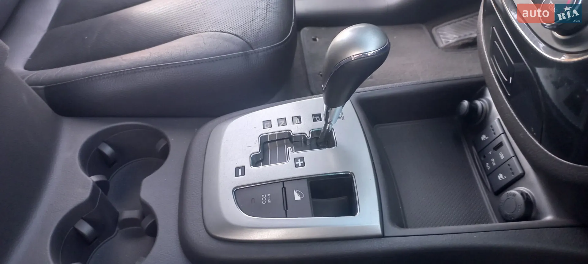2012 Hyundai Santa Fe - мініатюра 30