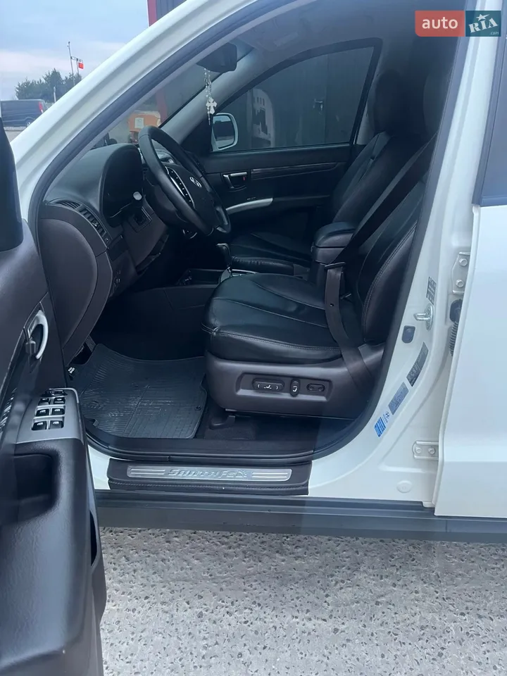 2010 Hyundai Santa Fe - мініатюра 8