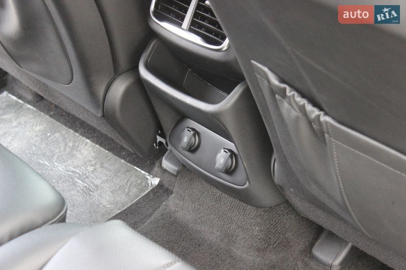 Внедорожник / Кроссовер Hyundai Santa FE 2018 в Днепре