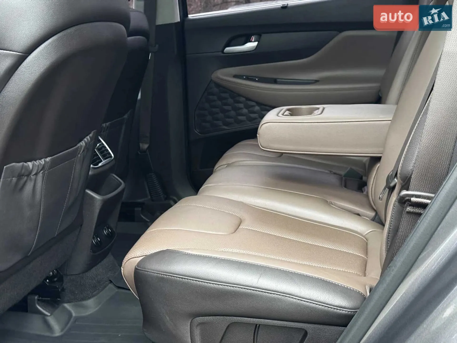 2019 Hyundai Santa Fe - мініатюра 28