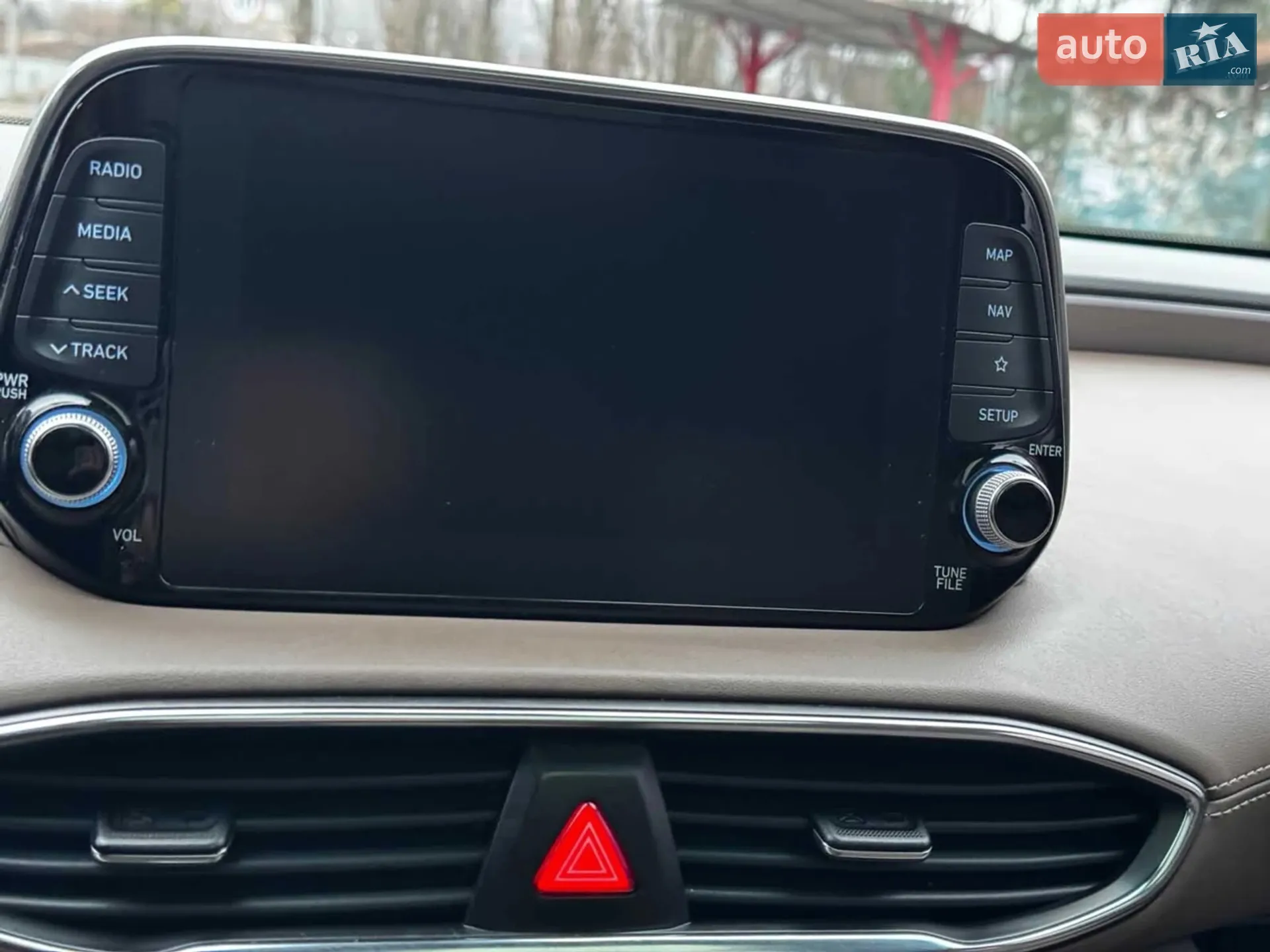2019 Hyundai Santa Fe - мініатюра 22
