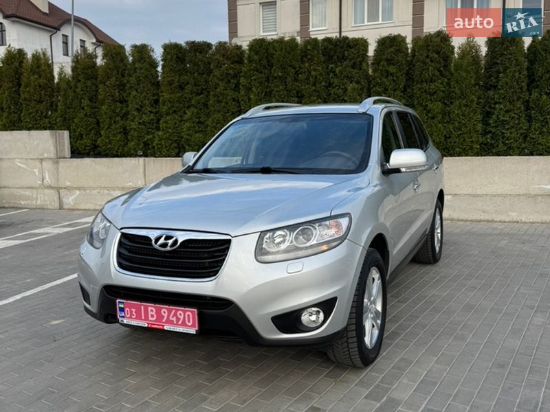 Внедорожник / Кроссовер Hyundai Santa FE 2012 в Ровно