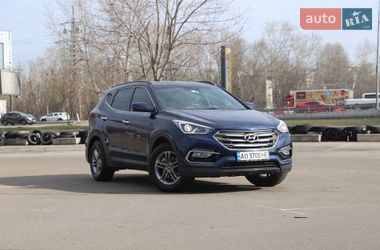 Внедорожник / Кроссовер Hyundai Santa FE 2016 в Киеве