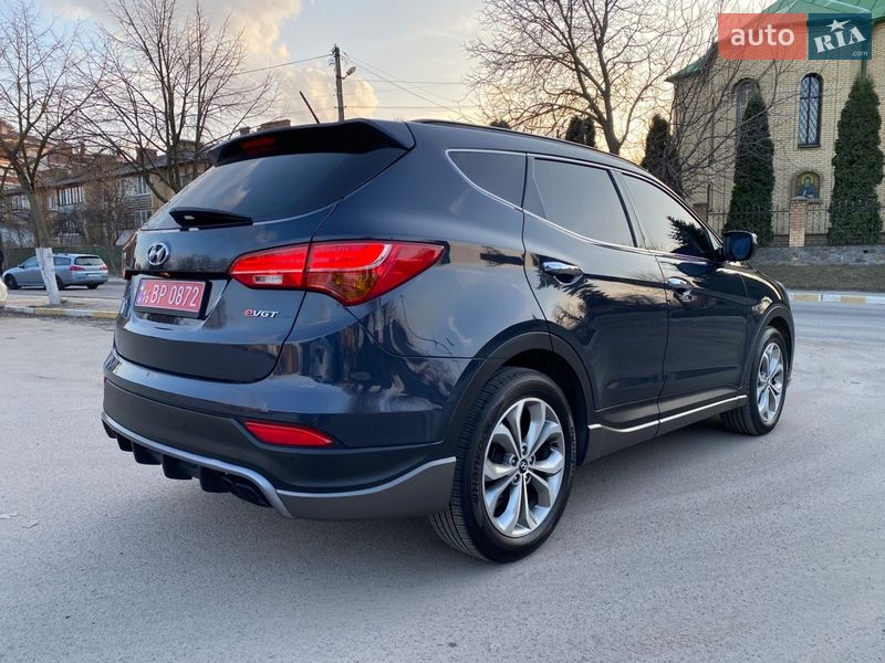 Внедорожник / Кроссовер Hyundai Santa FE 2013 в Киеве