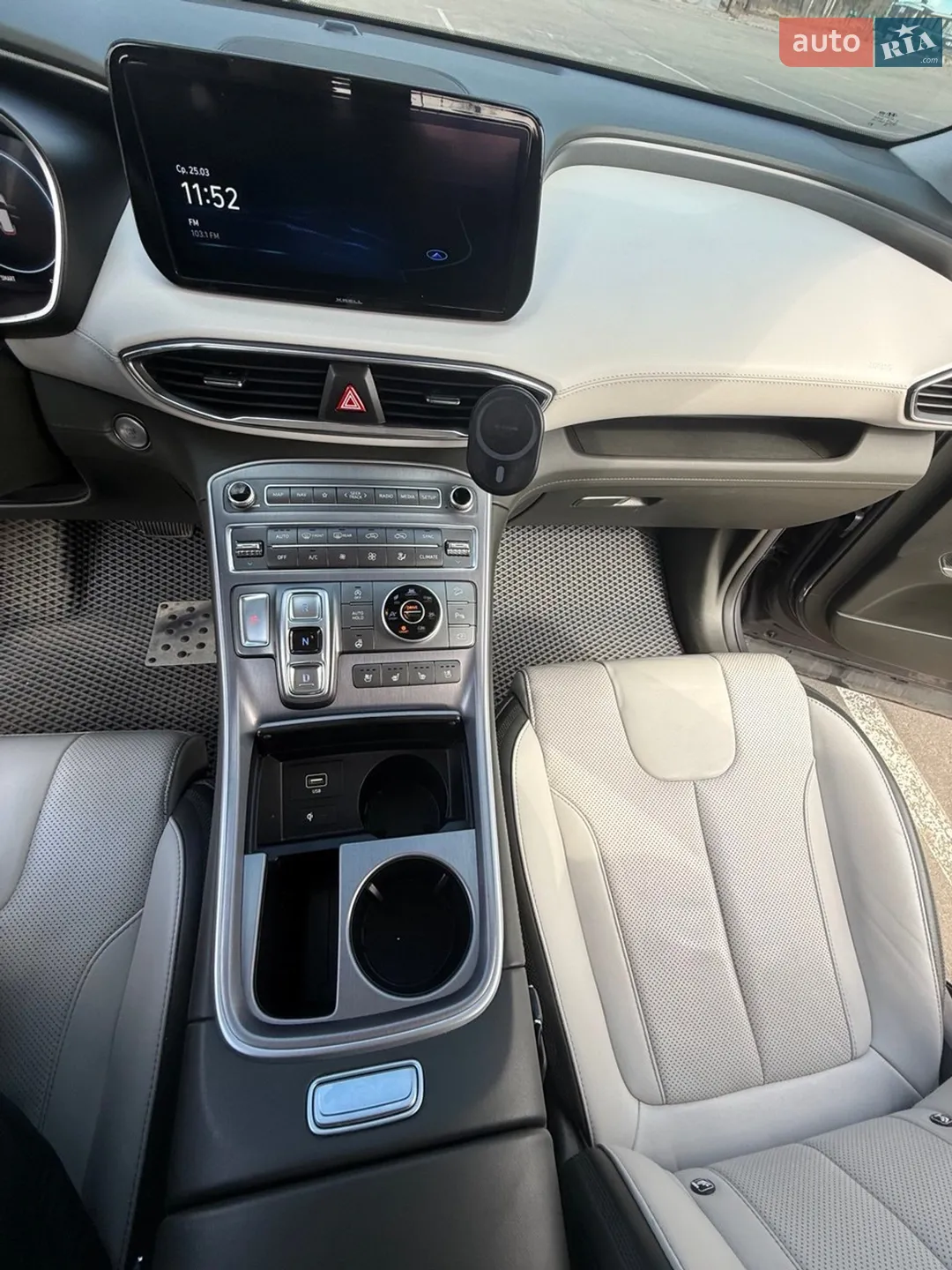 2020 Hyundai Santa Fe - мініатюра 20