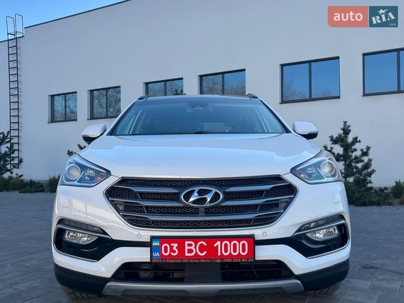 Внедорожник / Кроссовер Hyundai Santa FE 2016 в Луцке
