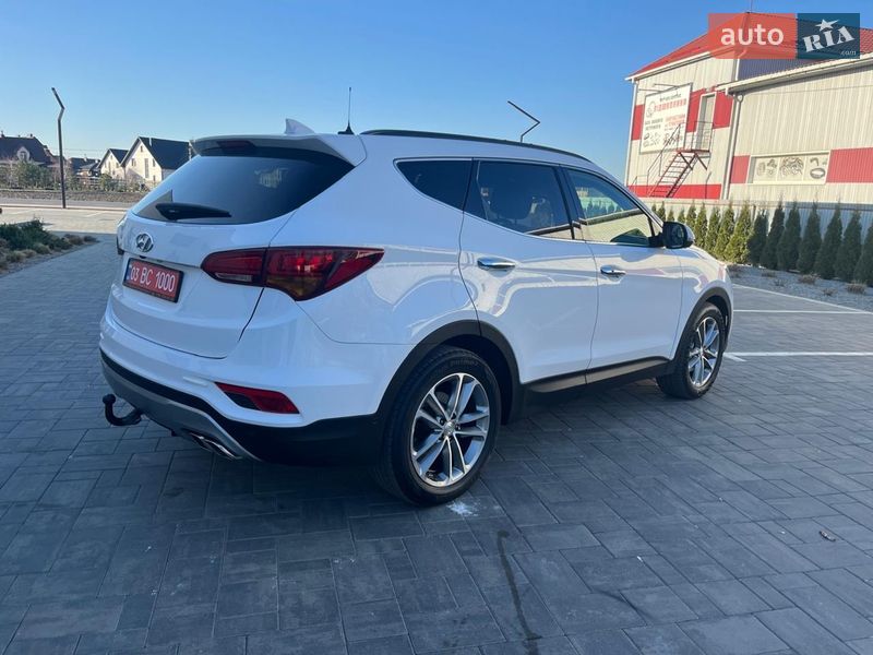 Внедорожник / Кроссовер Hyundai Santa FE 2016 в Луцке