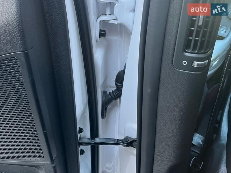 Внедорожник / Кроссовер Hyundai Santa FE 2016 в Луцке